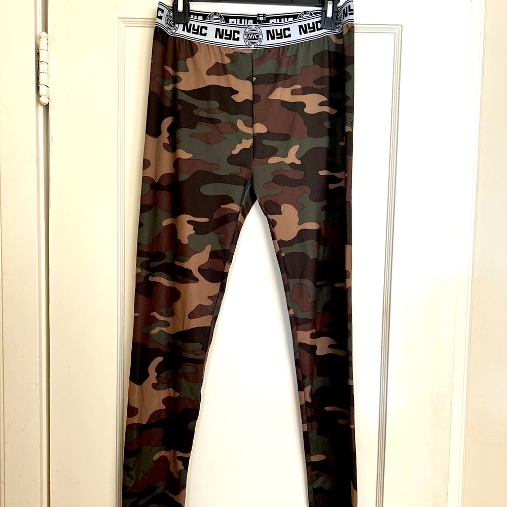 Forever 21 Camo Leggings